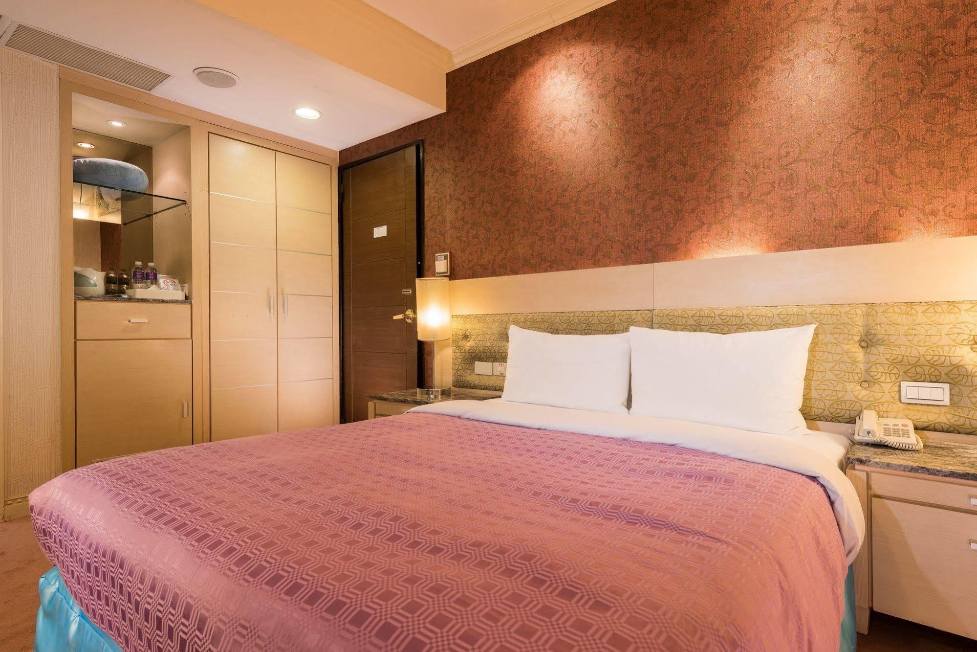 Wonstar Hotel - Songshan Тайпей Екстериор снимка